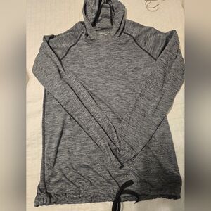 Women's Under Armour, Size Small, Hooded Tee